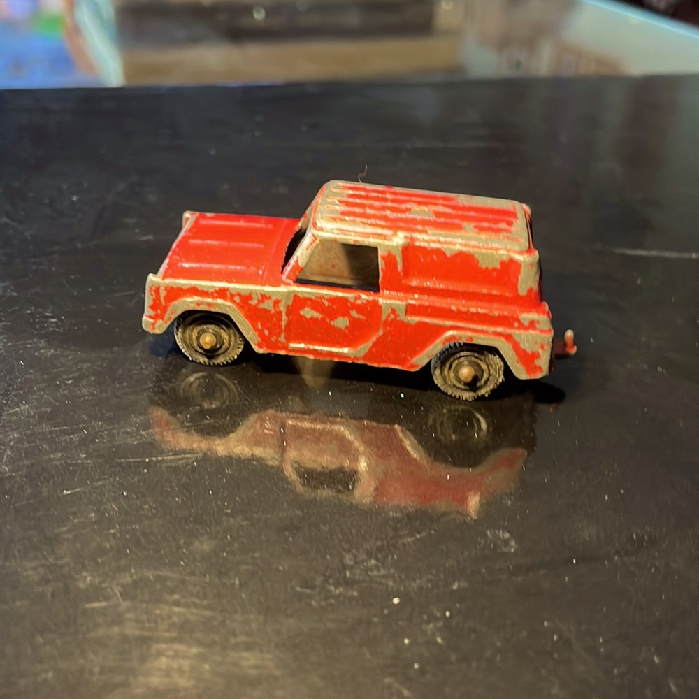 Vintage Tootsie Toy Red Panel Truck, 1:64 Die Cast, Made in Chicago, 1970s